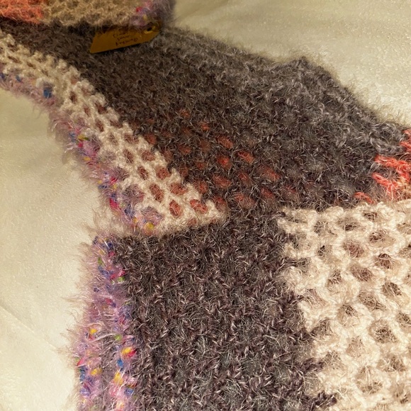 Handmade crochet funfetti sleeves (long) - Picture 3 of 3